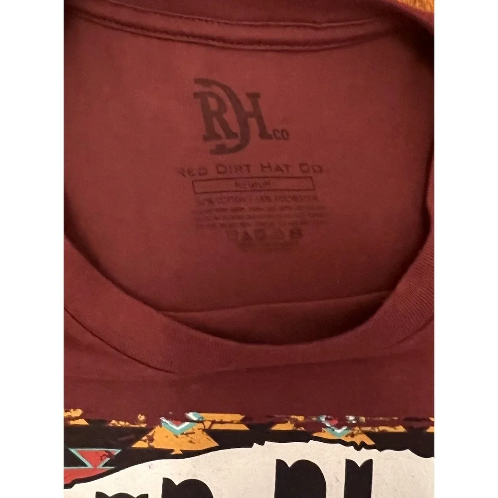 Red‎ Dirt Hat Co Aztec White Buffalo Graphic T-shirt Unisex Med Maroon Western